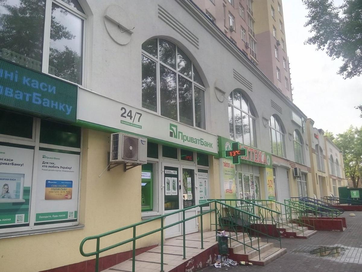 Rent Kiev Apartment 2 Min Metro Chernihivska エクステリア 写真